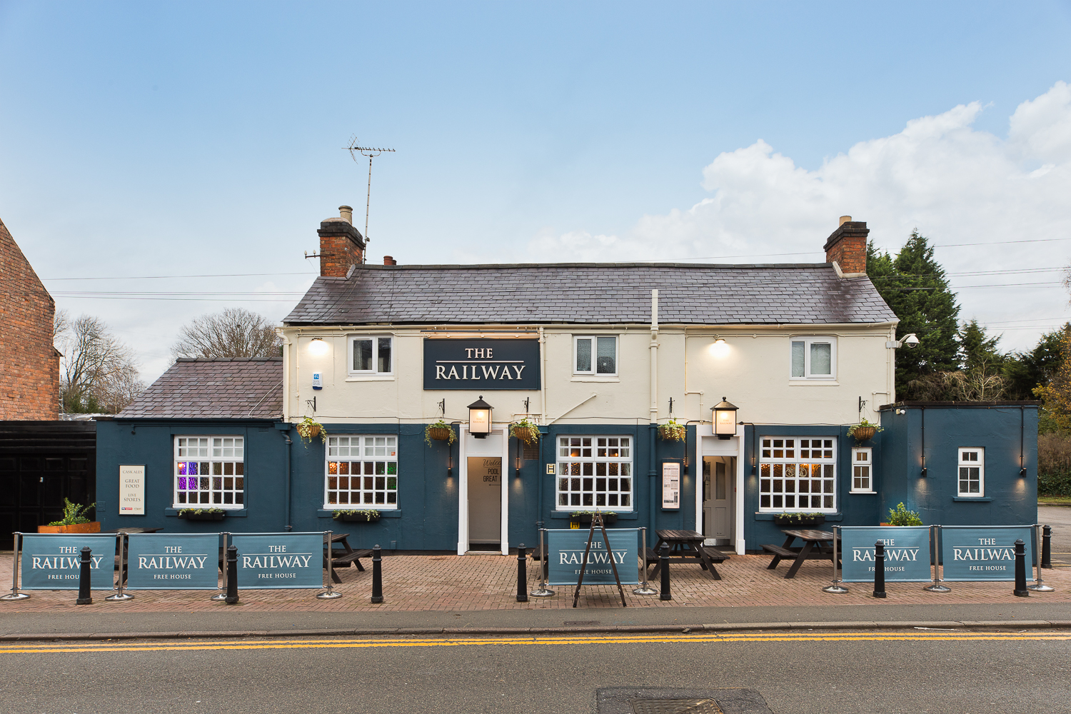 £360,000 Investment in The Railway Inn, Glenfield Stonegate Group