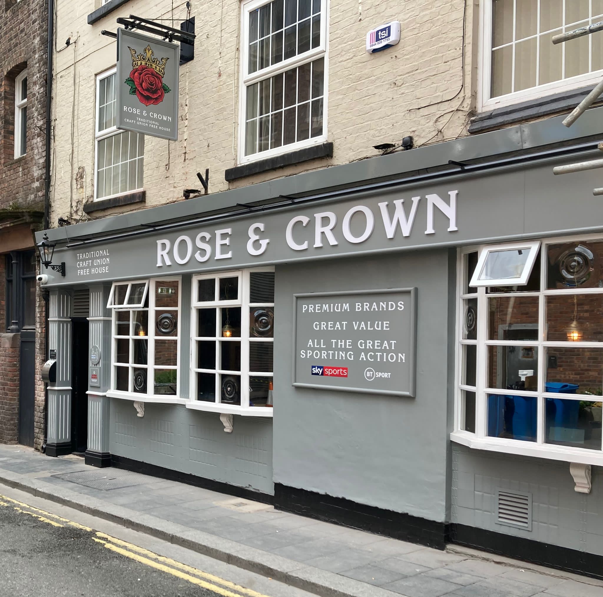 Cheers to the newlook Rose & Crown in Liverpool as it