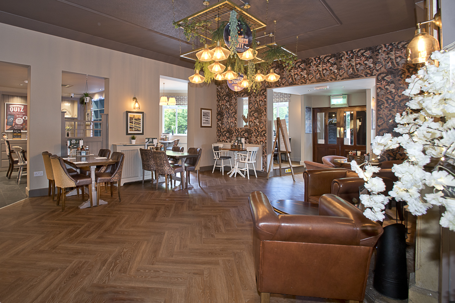 Charming Chesterfield pub The Woodside reopens with a fresh new look