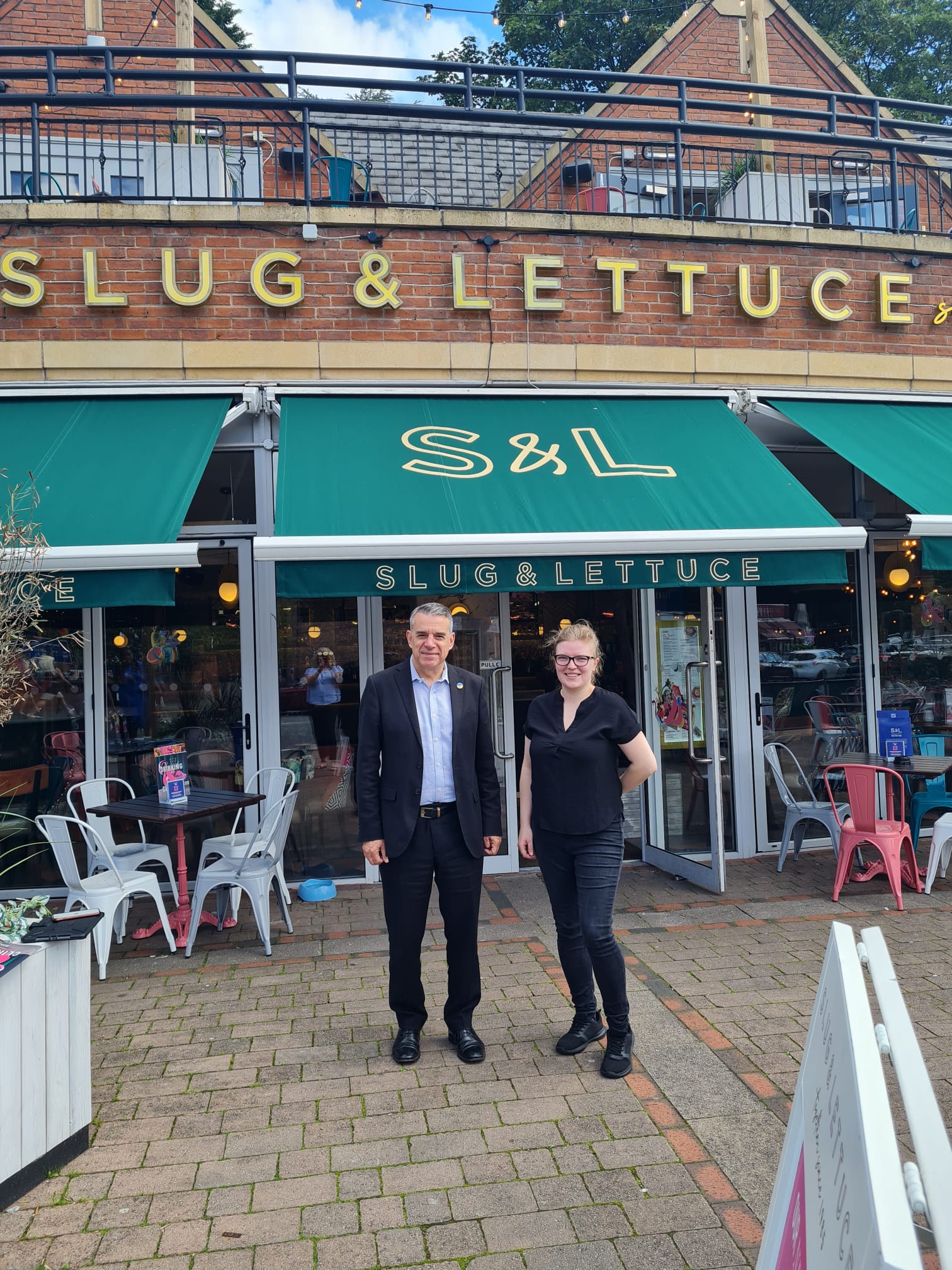 Local MP visits Slug and Lettuce in Didsbury following an uplifting